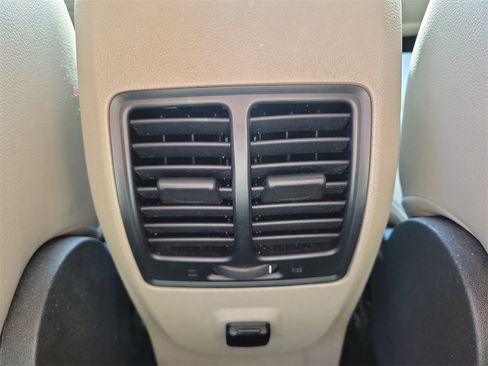 Used 2018 Ford Escape SEL image 22