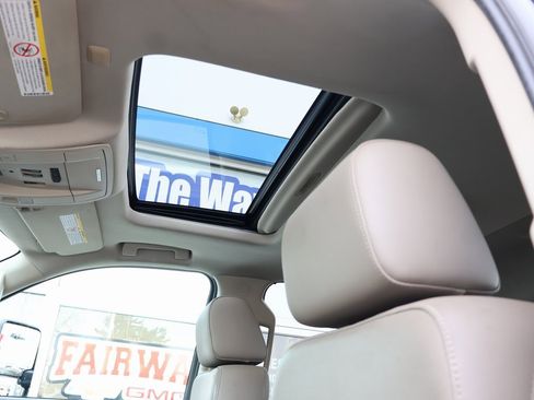 Used 2015 Chevrolet Silverado 2500 LTZ image 23