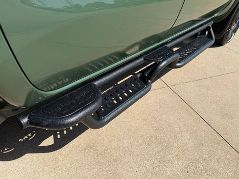 Used 2025 Nissan Frontier PRO-4X AWD/4WD image 9