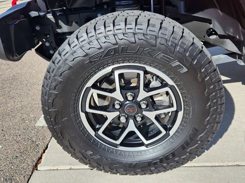 Used 2024 Jeep Gladiator Rubicon w/ Convenience Group image 20