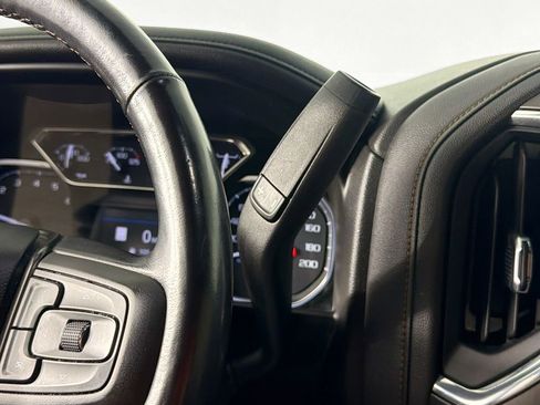 Used 2021 GMC Sierra 1500 AT4 w/ AT4 Preferred Package AWD/4WD image 17