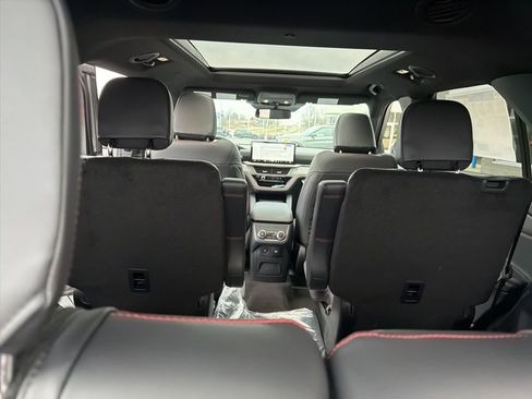 New 2026 Ford Explorer ST-Line w/ ST-Line Street Pack AWD/4WD image 14