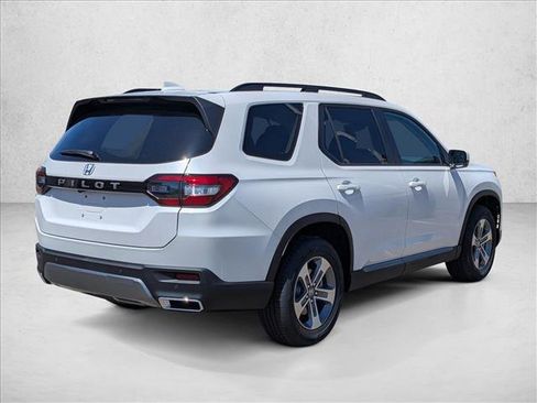 New 2026 Honda Pilot EX-L image 2