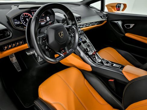 Used 2015 Lamborghini Huracan LP 610-4 image 23