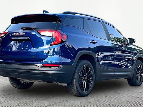Used 2022 GMC Terrain SLE w/ Driver Convenience Package AWD/4WD image 5