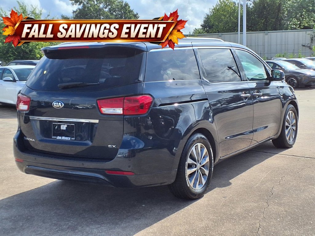 Used 2016 Kia Sedona SX FWD image 4