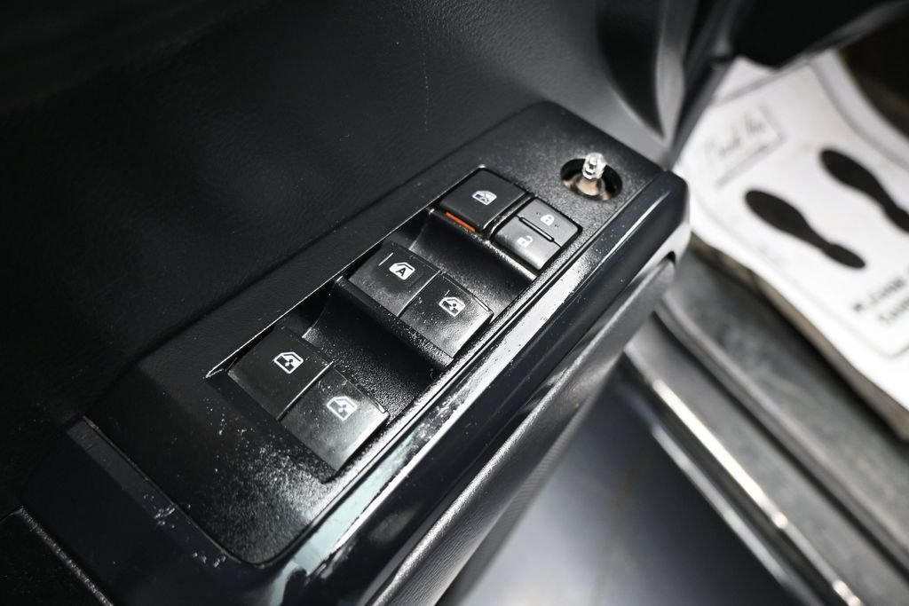 Used 2022 Toyota Tacoma SR AWD/4WD image 11