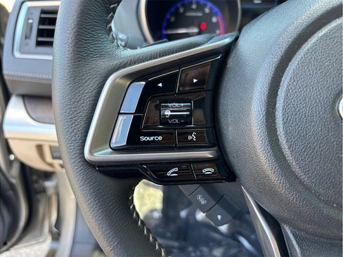 Used 2019 Subaru Outback 2.5i Limited AWD/4WD image 25