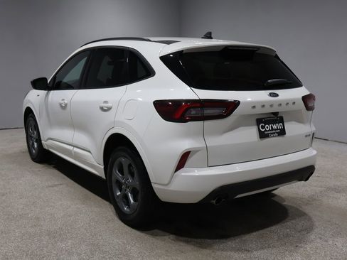 Used 2024 Ford Escape ST-Line image 5