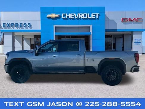 Used 2024 GMC Sierra 2500 Denali w/ Denali Reserve Package image 8