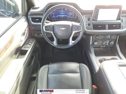 Used 2023 Chevrolet Suburban LT image 8