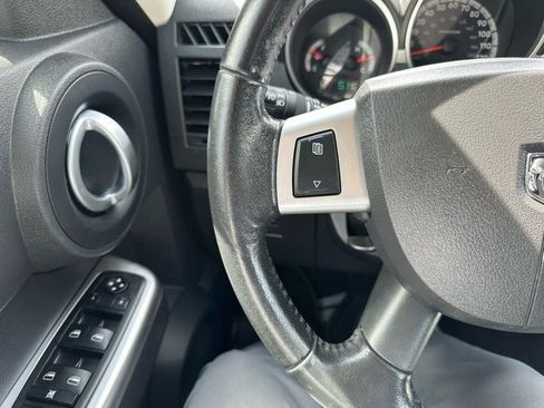 Used 2008 Dodge Nitro R/T image 14