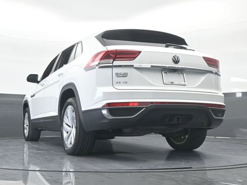 Used 2021 Volkswagen Atlas Cross Sport SE w/ Panoramic Sunroof Package image 63