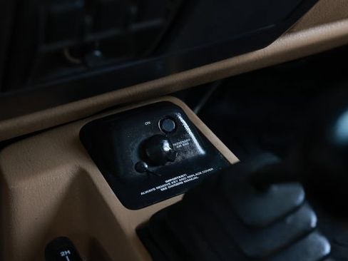 Used 1999 Jeep Wrangler Sport AWD/4WD image 41