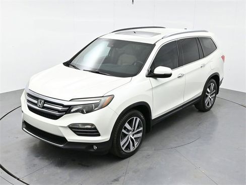 Used 2016 Honda Pilot Touring image 41
