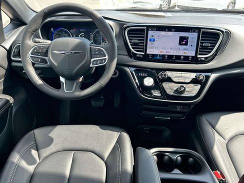 New 2026 Chrysler Voyager LX FWD image 14