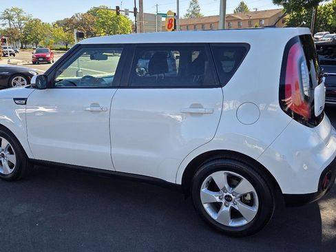 Used 2018 Kia Soul FWD image 12