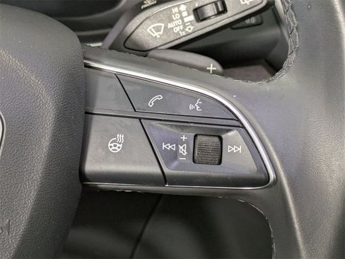 Used 2021 Audi Q5 e Premium Plus image 19