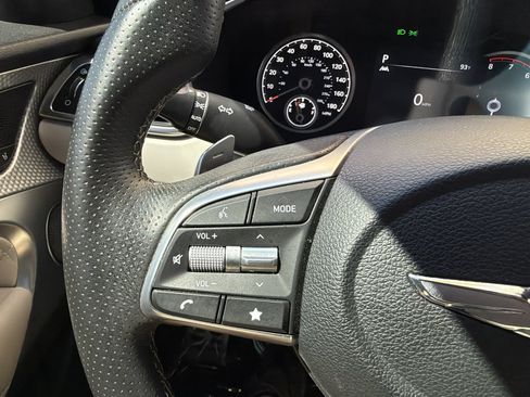 Used 2022 Genesis G70 3.3T RWD image 30