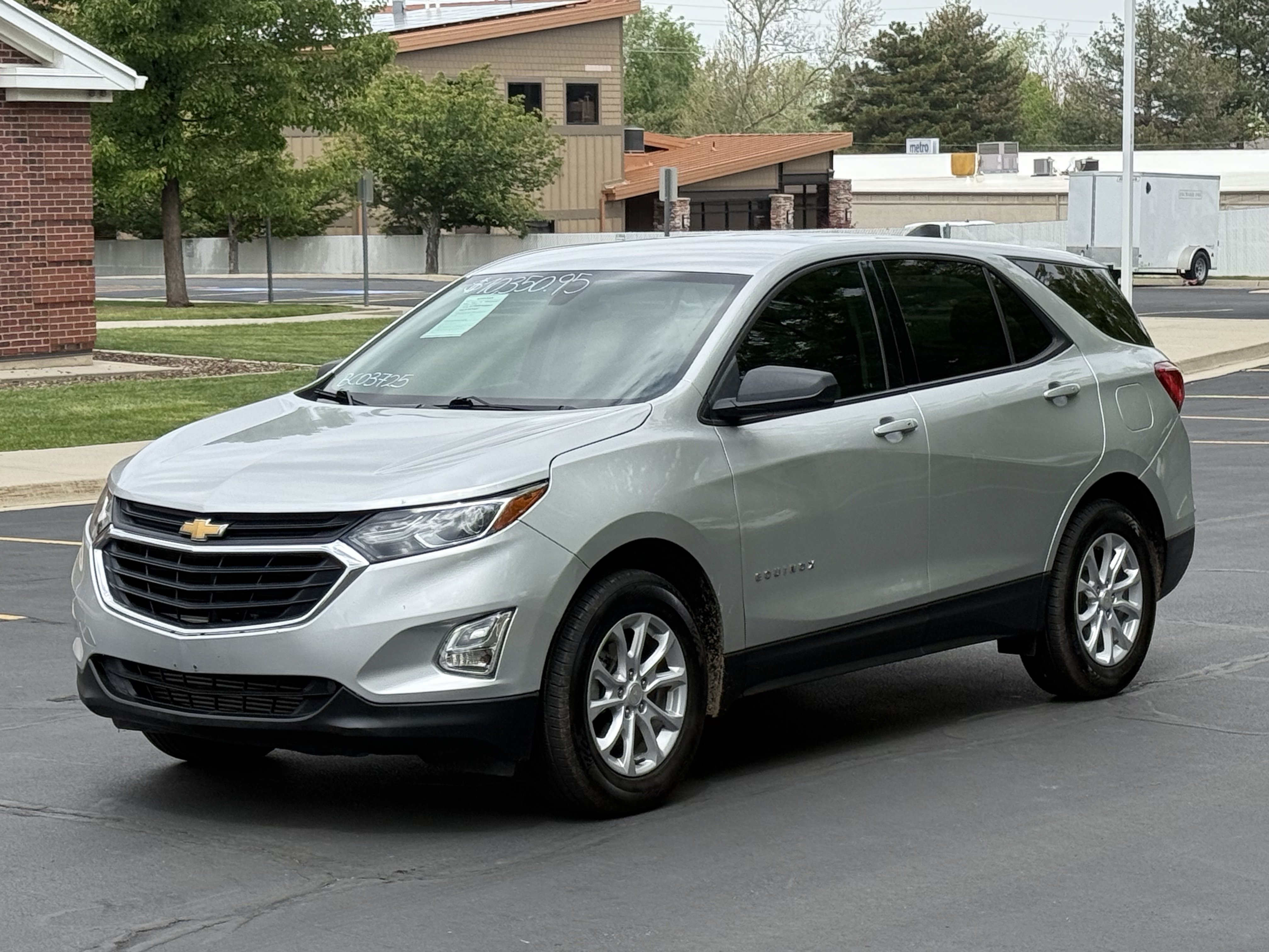 Used 2019 Chevrolet Equinox LS AWD/4WD image 25