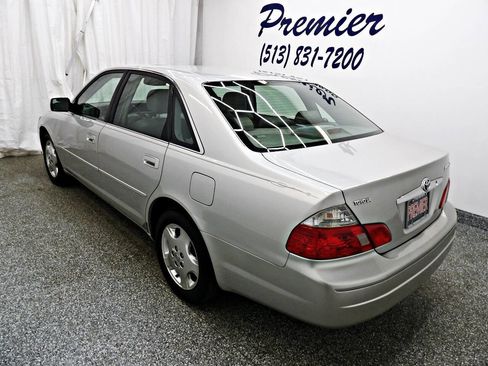 Used 2003 Toyota Avalon XLS image 4