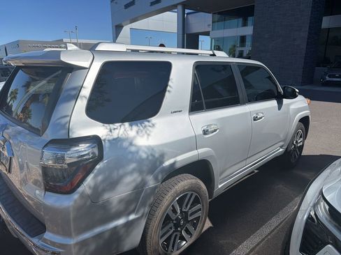 Used 2016 Toyota 4Runner Limited AWD/4WD image 9