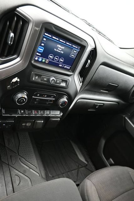 Used 2022 Chevrolet Silverado 2500 Custom w/ Custom Value Package AWD/4WD image 20