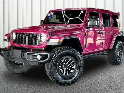 Used 2024 Jeep Wrangler Unlimited Rubicon AWD/4WD image 3