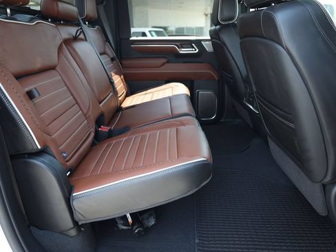 Used 2026 GMC Sierra 3500 Denali Ultimate AWD/4WD image 18