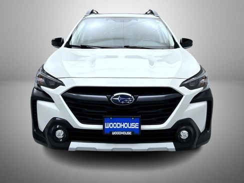 Used 2025 Subaru Outback Limited w/ Popular Package #2 AWD/4WD image 2