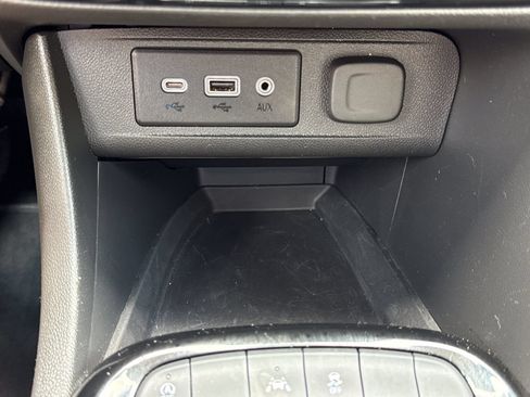 Used 2023 Buick Encore GX Select FWD image 23