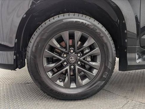 Used 2020 Lexus GX 460 Premium w/ Premium Package AWD/4WD image 29