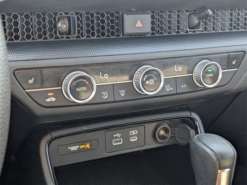 Certified 2023 Honda CR-V EX image 17