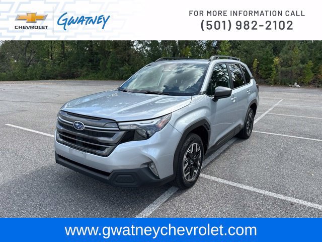 Used 2025 Subaru Forester Premium AWD/4WD image 1