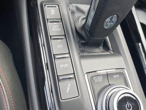 New 2024 Maserati Levante GT Ultima image 33