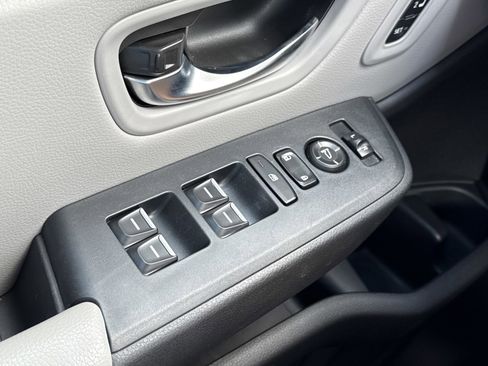 Used 2023 Honda Pilot Touring image 21