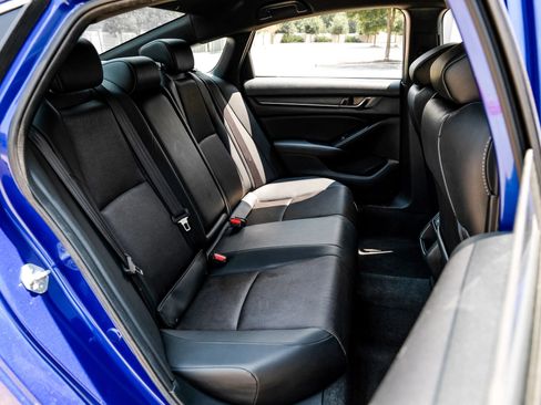 Used 2021 Honda Accord Sport image 40