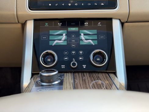 Used 2018 Land Rover Range Rover HSE image 35
