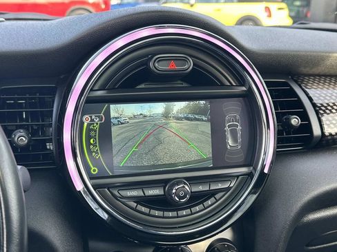 Used 2018 MINI Cooper S image 15