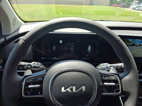 New 2026 Kia Carnival SX FWD image 13