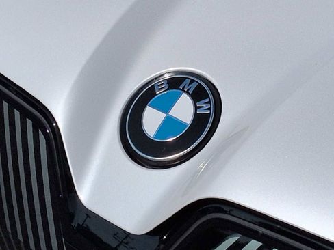 Used 2026 BMW iX xDrive60 w/ M Sport Package AWD/4WD image 12