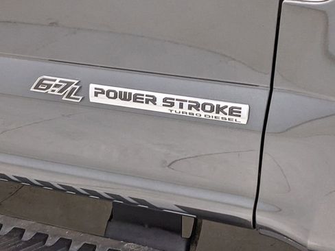 Used 2017 Ford F350 Lariat w/ Chrome Package image 42