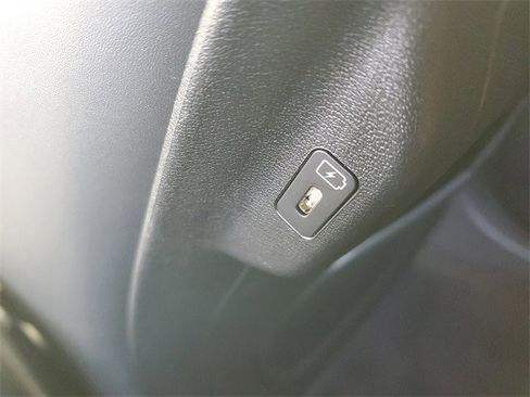 Used 2025 Kia EV6 Light image 11