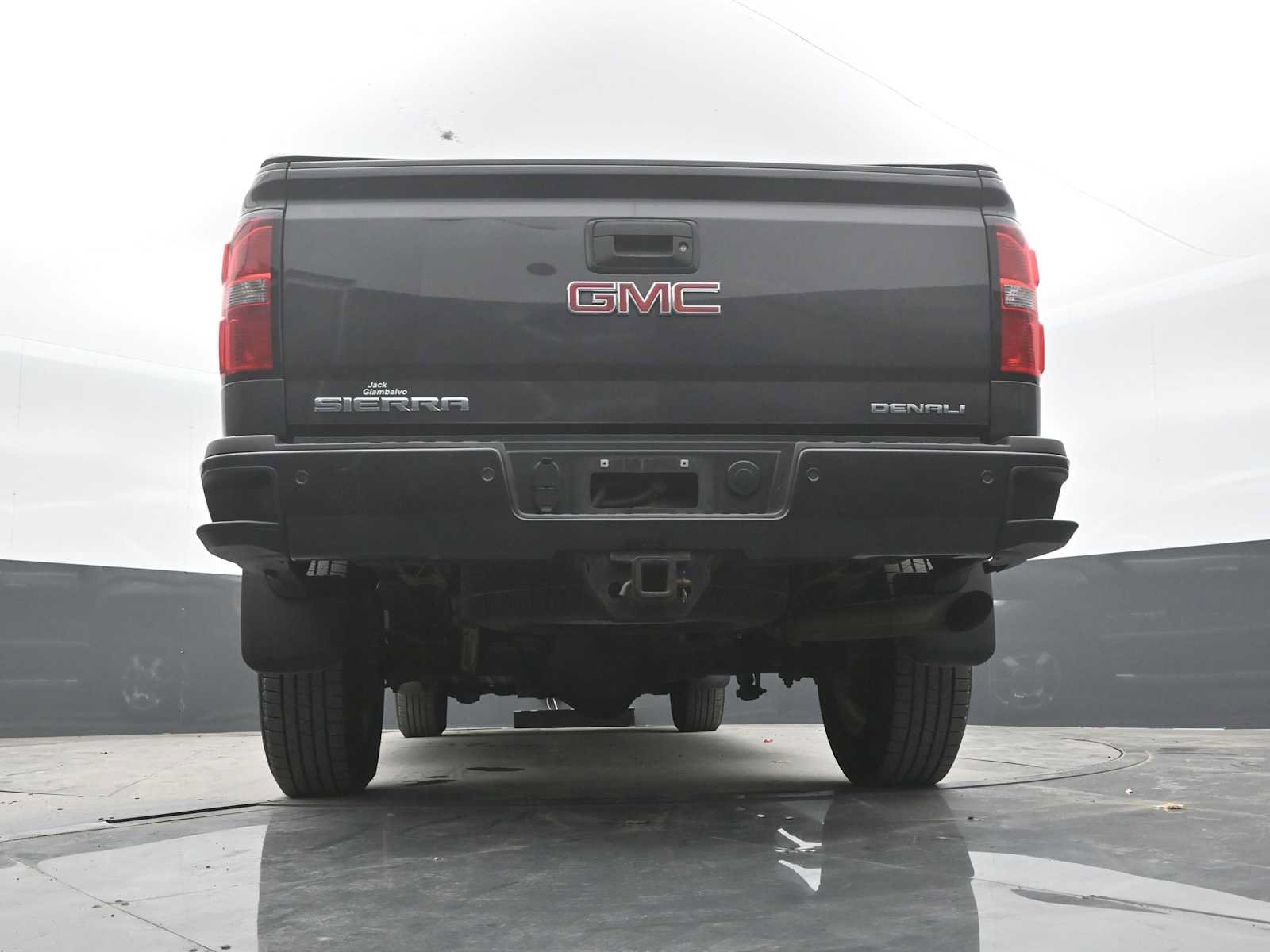 Used 2015 GMC Sierra 2500 Denali w/ Driver Alert Package AWD/4WD image 32