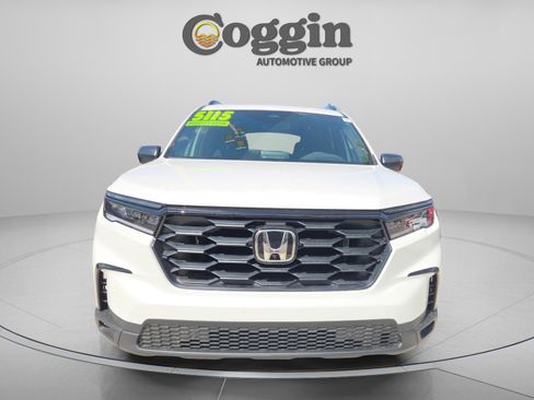 New 2025 Honda Pilot Sport image 8