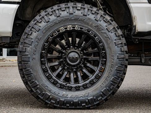 Used 2024 Ford F350 Limited w/ FX4 Off-Road Package image 10