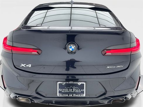 Used 2023 BMW X4 xDrive30i w/ M Sport Package image 11