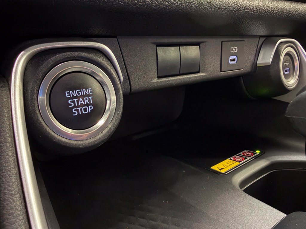 Used 2025 Toyota Grand Highlander AWD image 32