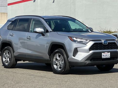 Certified 2024 Toyota RAV4 LE AWD/4WD image 5