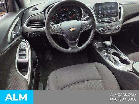 Used 2024 Chevrolet Malibu LT FWD image 6